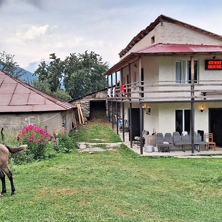 Iason Guest House In Mazeri Mestia Exterior foto