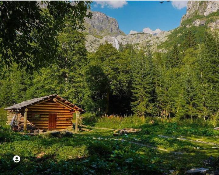 Iason Guest House In Mazeri Mestia Exterior foto